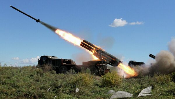 Реактивная артиллерийская батарея системы залпового огня БМ-27 Ураган Реактивная артиллерийская батарея системы залпового огня БМ-27 Ураган