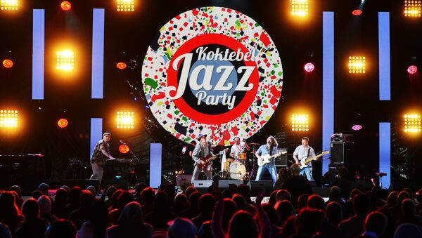 Международный джазовый фестиваль Koktebel Jazz Party. Британский гитарист Уилл Джонс Международный джазовый фестиваль Koktebel Jazz Party. Британский гитарист Уилл Джонс