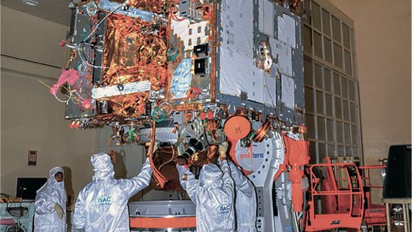Обсерватория AstroSat перед отправкой на космодром Обсерватория AstroSat перед отправкой на космодром