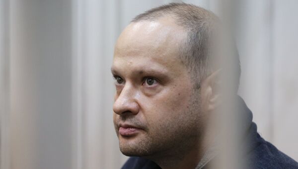 Заместитель главы Республики Коми Алексей Чернов в Басманном суде Москвы. Архивное фото Заместитель главы Республики Коми Алексей Чернов в Басманном суде Москвы. Архивное фото