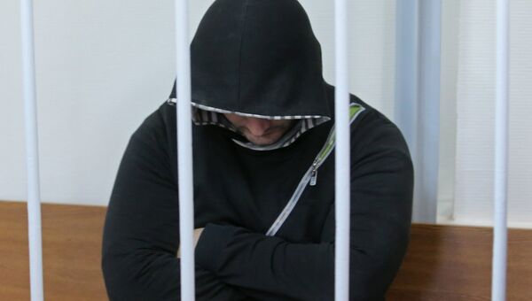 Подозреваемый в подготовке теракта в Москве Эльман Ашаев в Лефортовском суде города Москвы Подозреваемый в подготовке теракта в Москве Эльман Ашаев в Лефортовском суде города Москвы