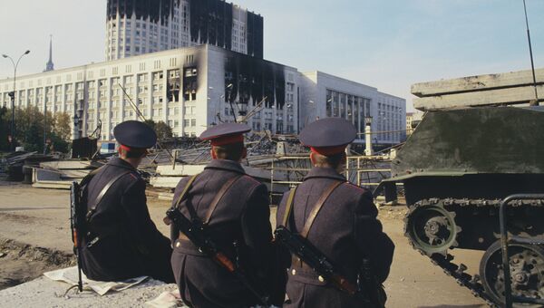 После штурма Дома Советов РФ После штурма Дома Советов РФ