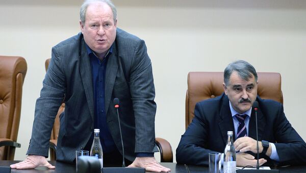 Исполняющий обязанности президента ВФЛА Вадим Зеличенок (слева). Архивное фото Исполняющий обязанности президента ВФЛА Вадим Зеличенок (слева). Архивное фото