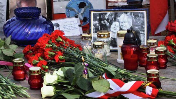 Годовщина крушения самолета польского президента под Смоленском Годовщина крушения самолета польского президента под Смоленском