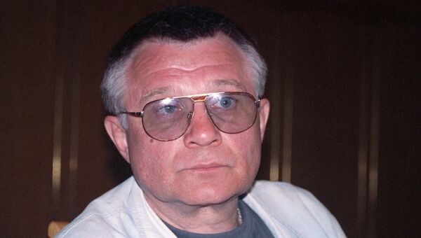 Кинорежиссер Александр Сурин. Архивное фото Кинорежиссер Александр Сурин. Архивное фото