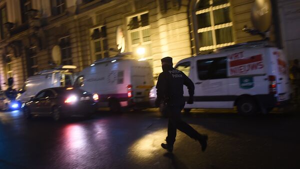 Сотрудники бельгийской полиции на улицах Брюсселя. Архивное фото Сотрудники бельгийской полиции на улицах Брюсселя. Архивное фото