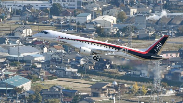 Тестовый полет самолета Mitsubishi Regional Jet (MRJ) Тестовый полет самолета Mitsubishi Regional Jet (MRJ)