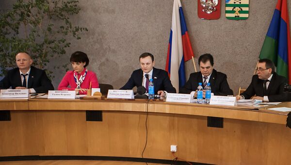 Заместитель председателя Петрозаводского городского Совета Александр Анишин, мэр Петрозаводска Галина Ширшина, председатель Петрозаводского городского Совета Геннадий Боднарчук и заместитель председателя Петрозаводского городского Совета Александр Ханцевич Заместитель председателя Петрозаводского городского Совета Александр Анишин, мэр Петрозаводска Галина Ширшина, председатель Петрозаводского городского Совета Геннадий Боднарчук и заместитель председателя Петрозаводского городского Совета Александр Ханцевич