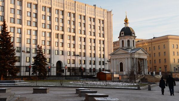 Здание министерства обороны РФ и храм Бориса и Глеба. Архивное фото Здание министерства обороны РФ и храм Бориса и Глеба. Архивное фото