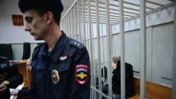 Бывший директор аэропорта Домодедово Вячеслав Некрасов в Басманном суде Москвы. Архивное фото Бывший директор аэропорта Домодедово Вячеслав Некрасов в Басманном суде Москвы. Архивное фото
