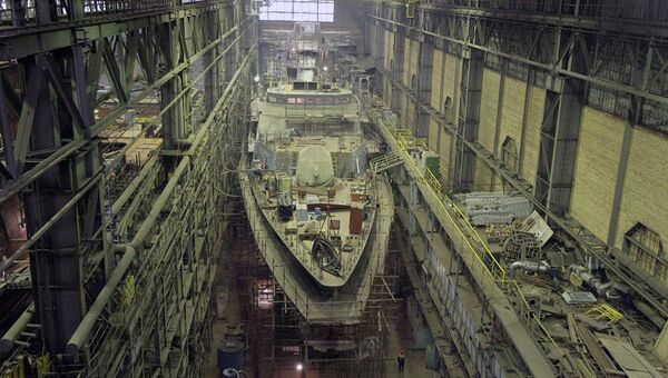 Строительство корвета Гремящий на судостроительном предприятии ОАО Северная верфь. Архивное фото Строительство корвета Гремящий на судостроительном предприятии ОАО Северная верфь. Архивное фото