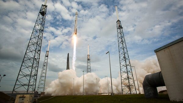Старт ракеты Atlas V. Архивное фото Старт ракеты Atlas V. Архивное фото