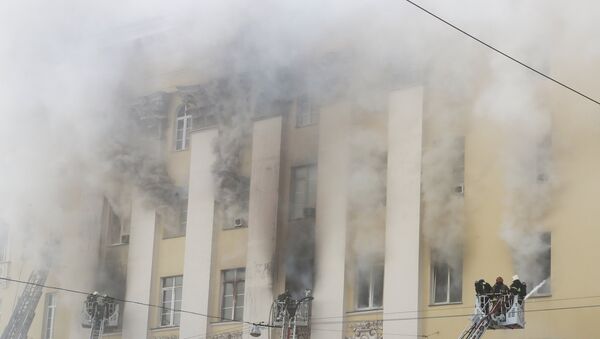 Пожар в здании Министерства обороны в Москве Пожар в здании Министерства обороны в Москве