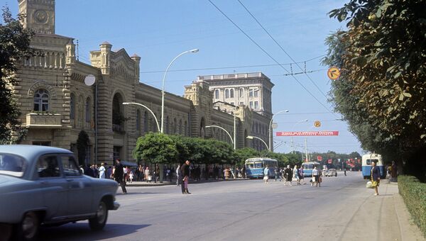 Проспект Ленина в Кишиневе Проспект Ленина в Кишиневе