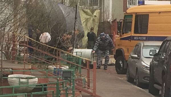 Склад оружия и боеприпасов нашли в подвале девятиэтажки на юге Москвы Склад оружия и боеприпасов нашли в подвале девятиэтажки на юге Москвы