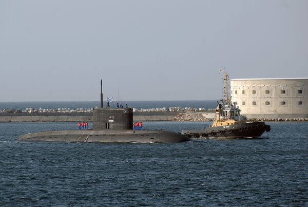 Прибытие подводной лодки Новороссийск в порт Севастополя Прибытие подводной лодки Новороссийск в порт Севастополя