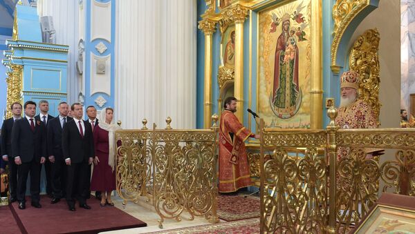 Премьер-министр РФ Д. Медведев принял участие в торжественной церемонии освящения Воскресенского собора Ново-Иерусалимского монастыря Премьер-министр РФ Д. Медведев принял участие в торжественной церемонии освящения Воскресенского собора Ново-Иерусалимского монастыря