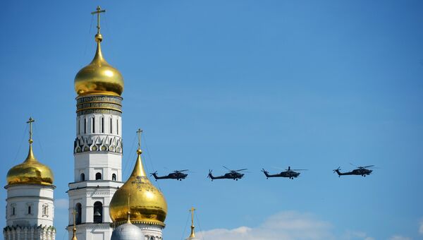 Ударные вертолеты Ми-28H Ночной охотник во время военного парада на Красной площади в честь 71-й годовщины Победы в Великой Отечественной войне 1941-1945 годов Ударные вертолеты Ми-28H Ночной охотник во время военного парада на Красной площади в честь 71-й годовщины Победы в Великой Отечественной войне 1941-1945 годов