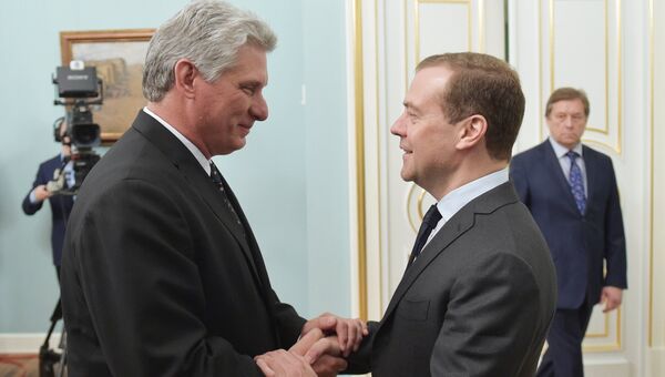 Председатель правительства РФ Дмитрий Медведев и Мигель Диас-Канель Бермудес. Архивное фото Председатель правительства РФ Дмитрий Медведев и Мигель Диас-Канель Бермудес. Архивное фото