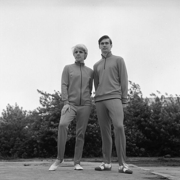Спортивная форма олимпийской сборной СССР на Олимпиаде в Мехико. 1968 год Спортивная форма олимпийской сборной СССР на Олимпиаде в Мехико. 1968 год