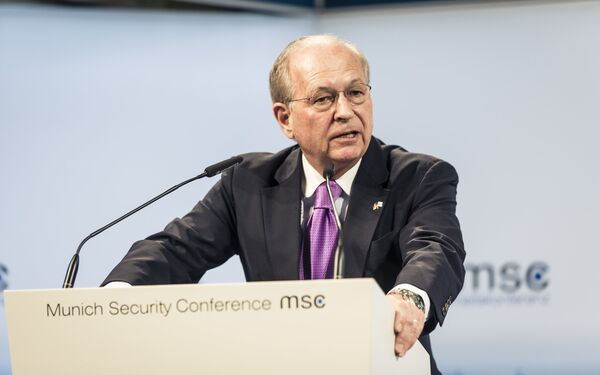 Глава Мюнхенской конференции Вольфганг Ишингер Глава Мюнхенской конференции Вольфганг Ишингер