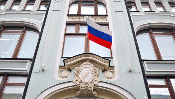 Фасад здания Центральной избирательной комиссии (ЦИК) России. Архивное фото Фасад здания Центральной избирательной комиссии (ЦИК) России. Архивное фото