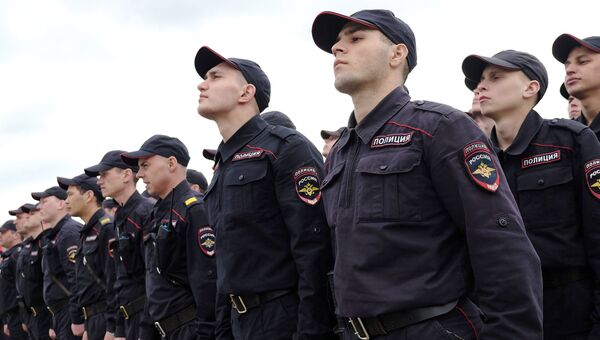 Сотрудники российской полиции. Архивное фото Сотрудники российской полиции. Архивное фото