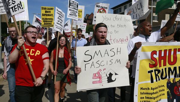 Протестная акция Shut down Trump & RNC в Кливленде Протестная акция Shut down Trump & RNC в Кливленде