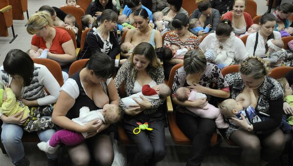 Массовая акция по кормлению грудью в Красноярске Массовая акция по кормлению грудью в Красноярске