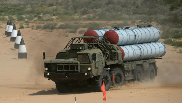 Зенитный ракетный комплекс С-300ПС. Архивное фото Зенитный ракетный комплекс С-300ПС. Архивное фото