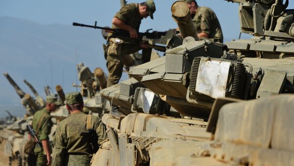 Российские военнослужащие. Архивное фото Российские военнослужащие. Архивное фото