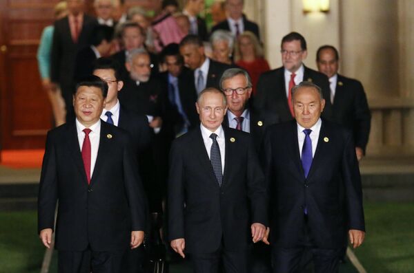 Лидеры G20 перед совместным фотографированием глав делегаций государств-участников Группы двадцати в Ханчжоу Лидеры G20 перед совместным фотографированием глав делегаций государств-участников Группы двадцати в Ханчжоу