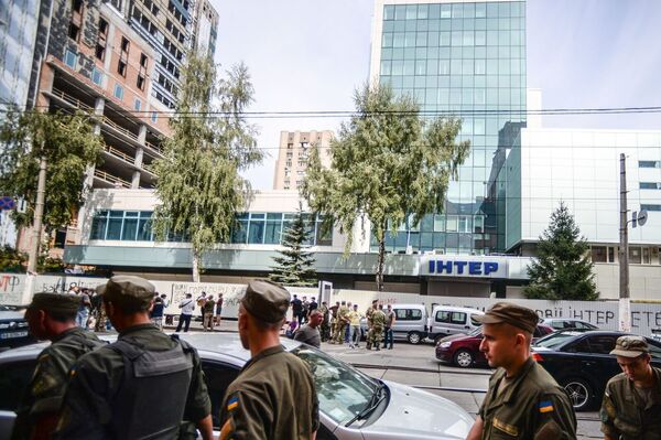 Митинг возле здания телеканала Интер в Киеве Митинг возле здания телеканала Интер в Киеве