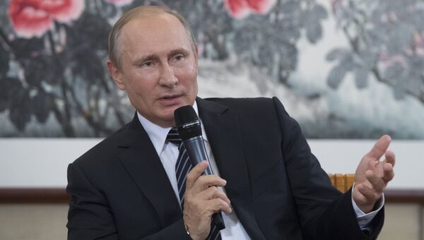 Президент РФ Владимир Путин на пресс-конференции по итогам саммита Группы двадцати G20 в Ханчжоу. 5 сентября 2016 Президент РФ Владимир Путин на пресс-конференции по итогам саммита Группы двадцати G20 в Ханчжоу. 5 сентября 2016