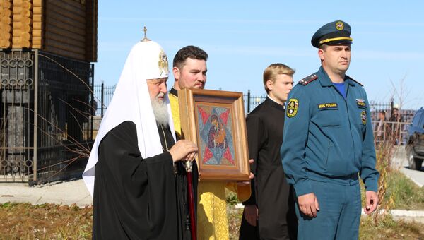 Патриарх Московский и всея Руси Кирилл вручил Главному управлению и пожарным Чукотки икону Божией матери Неопалимая Купина Патриарх Московский и всея Руси Кирилл вручил Главному управлению и пожарным Чукотки икону Божией матери Неопалимая Купина