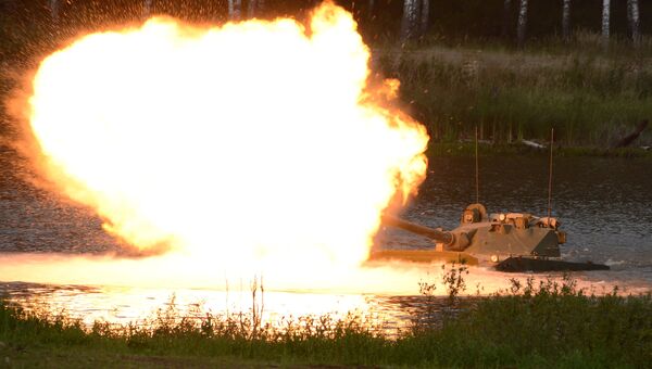Самоходная артиллерийская установка с противотанковой пушкой Спрут-СД во время демонстрационного показа на полигоне Алабино на форуме АРМИЯ-2016 Самоходная артиллерийская установка с противотанковой пушкой Спрут-СД во время демонстрационного показа на полигоне Алабино на форуме АРМИЯ-2016