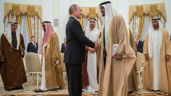 Президент России Владимир Путин и наследный принц Абу-Даби, заместитель верховного главнокомандующего вооружёнными силами Объединённых Арабских Эмиратов Мухаммед Бен Заид Аль Нахайян Президент России Владимир Путин и наследный принц Абу-Даби, заместитель верховного главнокомандующего вооружёнными силами Объединённых Арабских Эмиратов Мухаммед Бен Заид Аль Нахайян