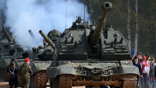 Военнослужащие на открытии Международного военно-технического форума АРМИЯ-2016 Военнослужащие на открытии Международного военно-технического форума АРМИЯ-2016