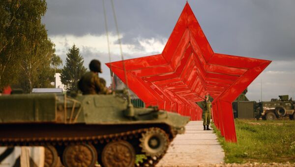 Во время демонстрационного показа военной техники на полигоне Алабино на Международном военно-техническом форуме АРМИЯ-2016 Во время демонстрационного показа военной техники на полигоне Алабино на Международном военно-техническом форуме АРМИЯ-2016