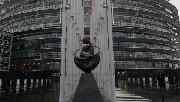 Здание Европарламента в Страсбурге. Архивное фото Здание Европарламента в Страсбурге. Архивное фото