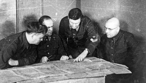 В штабе Западного фронта, оборона Москвы, 1941 год В штабе Западного фронта, оборона Москвы, 1941 год