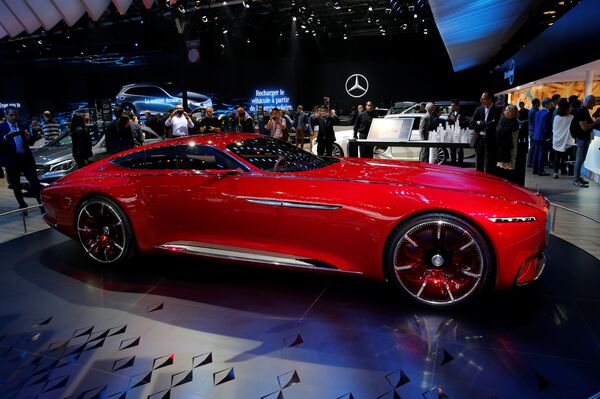 Автомобиль Vision Mercedes-Maybach 6 на Парижском автосалоне-2016 Автомобиль Vision Mercedes-Maybach 6 на Парижском автосалоне-2016