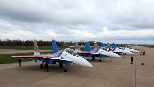Русские Витязи получили первые четыре истребителя Су-30СМ. Архивное фото Русские Витязи получили первые четыре истребителя Су-30СМ. Архивное фото