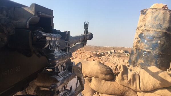 Огневая позиция сирийской армии в районе части ПВО на юге Алеппо Огневая позиция сирийской армии в районе части ПВО на юге Алеппо