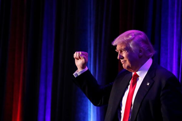 Дональд Трамп во время выступления в Нью-Йорке. 9 ноября 2016 Дональд Трамп во время выступления в Нью-Йорке. 9 ноября 2016