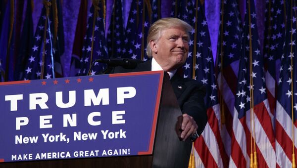 Избранный президент США Дональд Трамп во время выступления в Нью-Йорке. 9 ноября 2016 Избранный президент США Дональд Трамп во время выступления в Нью-Йорке. 9 ноября 2016