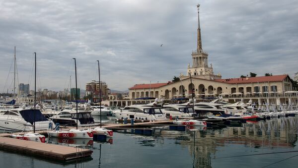Морской порт Сочи. Архивное фото Морской порт Сочи. Архивное фото