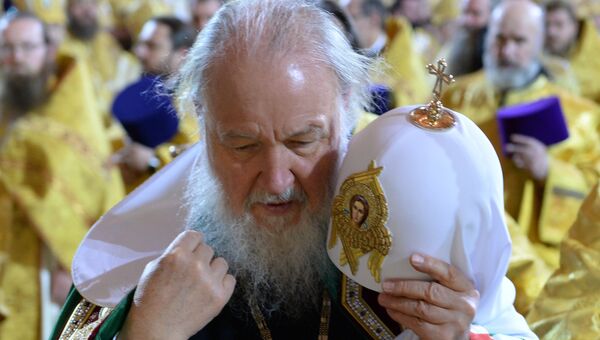 Божественная литургия в храме Христа Спасителя Божественная литургия в храме Христа Спасителя