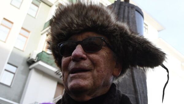 Композитор Родион Щедрин на открытии памятника балерине Майе Плисецкой на улице Большая Дмитровка Композитор Родион Щедрин на открытии памятника балерине Майе Плисецкой на улице Большая Дмитровка