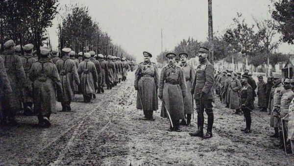 Первая мировая война. Российские войска во Франции в октябре 1916 года. Архивное фото Первая мировая война. Российские войска во Франции в октябре 1916 года. Архивное фото